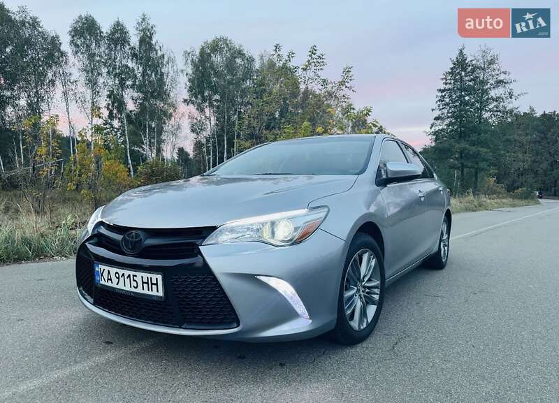 Седан Toyota Camry 2014 в 