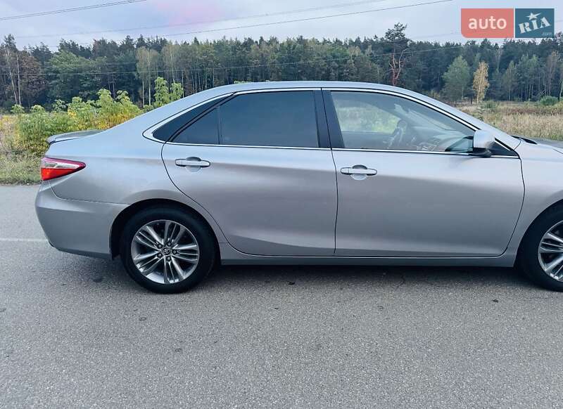 Седан Toyota Camry 2014 в Києві