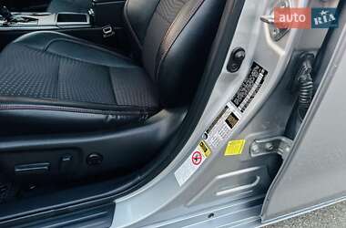 Седан Toyota Camry 2014 в 