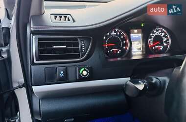 Седан Toyota Camry 2014 в 