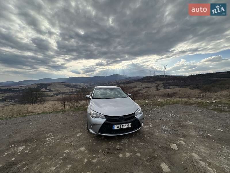 Седан Toyota Camry 2014 в Києві