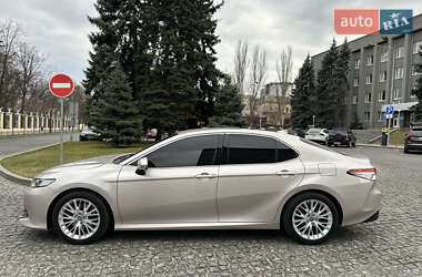 Седан Toyota Camry 2020 в 