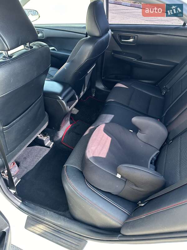 Седан Toyota Camry 2016 в Вінниці