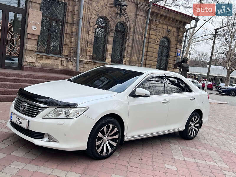 Toyota Camry 2012