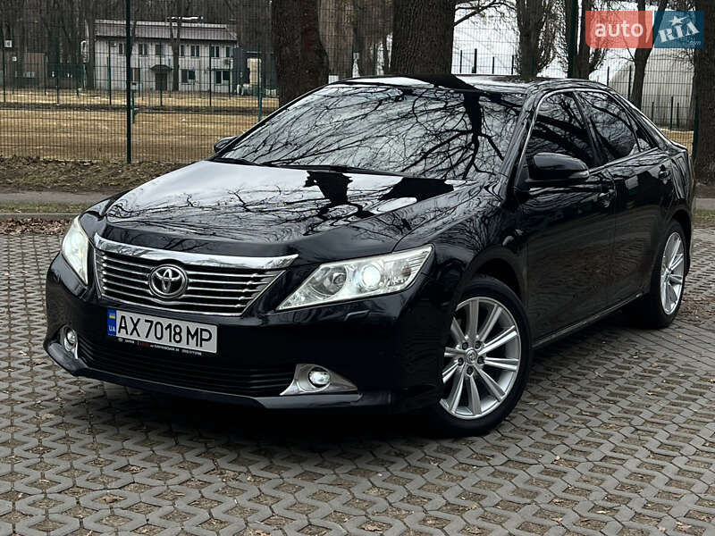 Toyota Camry 2012