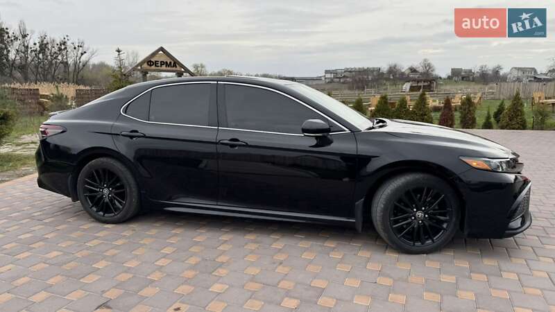 Седан Toyota Camry 2022 в Белой Церкви