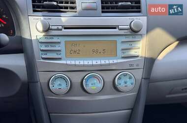 Седан Toyota Camry 2006 в 