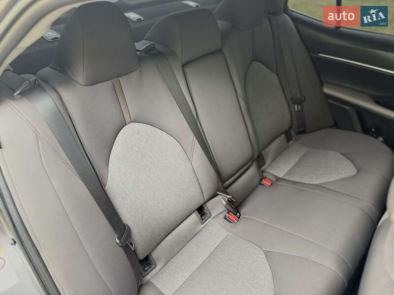 Седан Toyota Camry 2018 в Вінниці