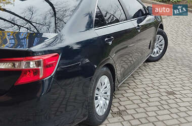 Седан Toyota Camry 2013 в 