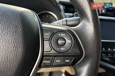 Седан Toyota Camry 2017 в 
