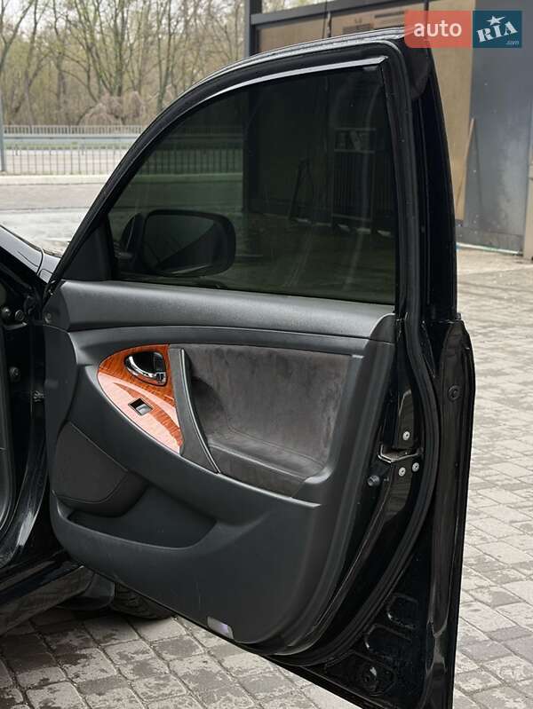 Седан Toyota Camry 2008 в Дніпрі