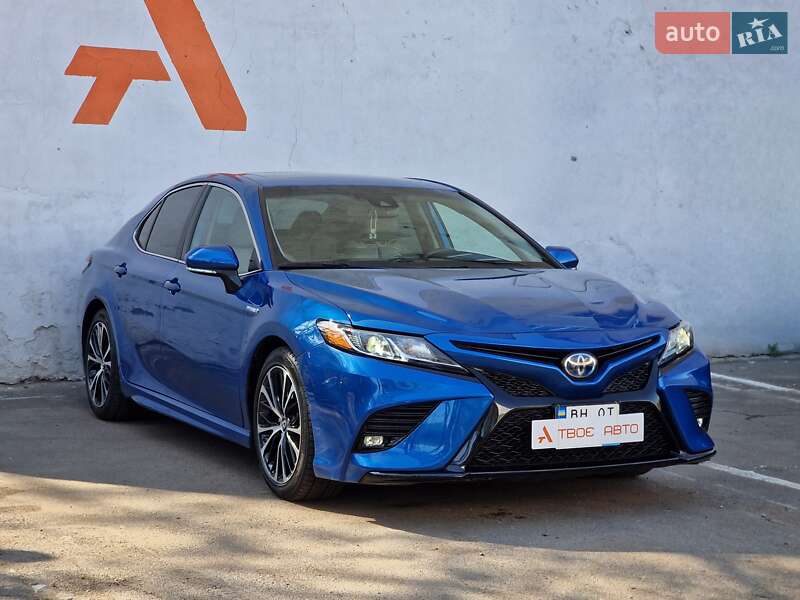 Седан Toyota Camry 2019 в Одесі