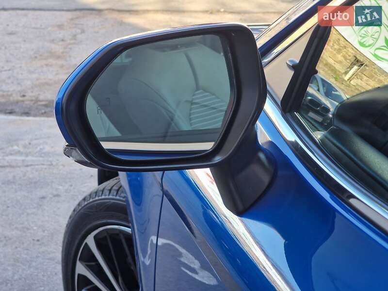 Седан Toyota Camry 2019 в Одесі