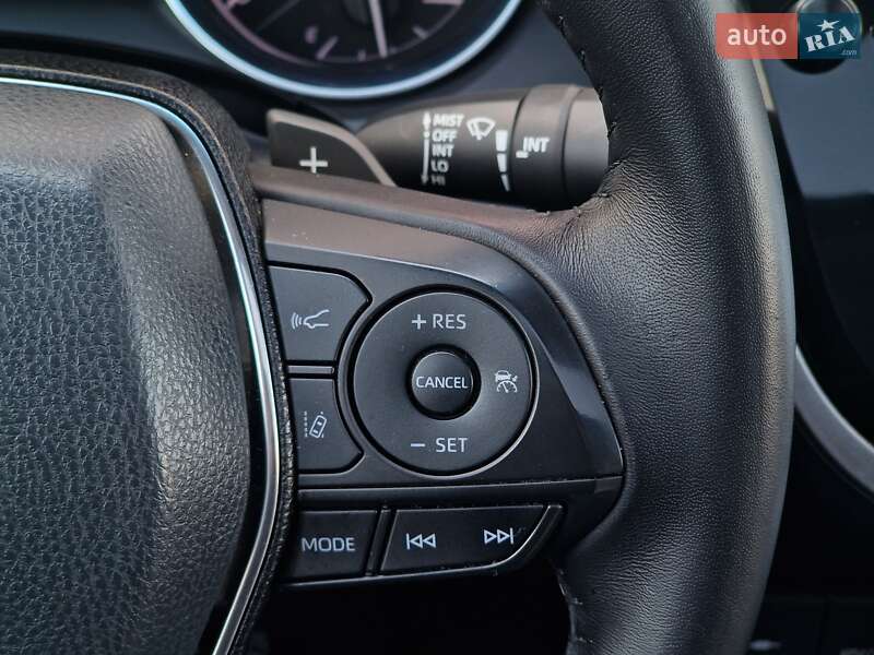 Седан Toyota Camry 2019 в Одесі