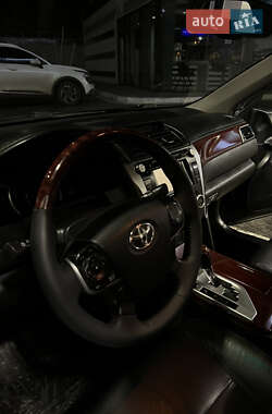 Седан Toyota Camry 2012 в 