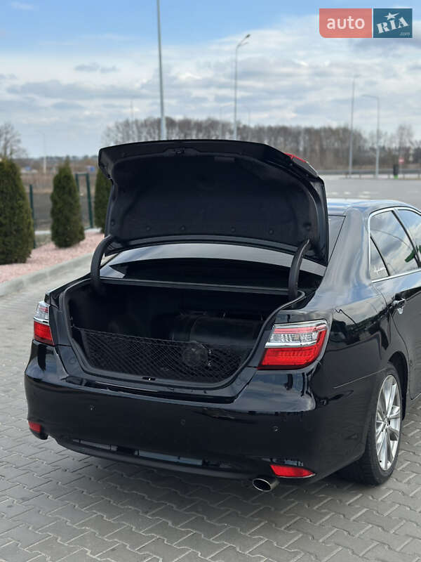 Седан Toyota Camry 2014 в Коростышеве