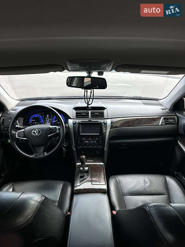 Седан Toyota Camry 2014 в Коростышеве