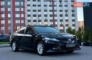 Седан Toyota Camry 2018 в 
