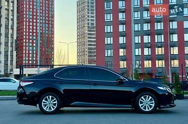 Седан Toyota Camry 2018 в 