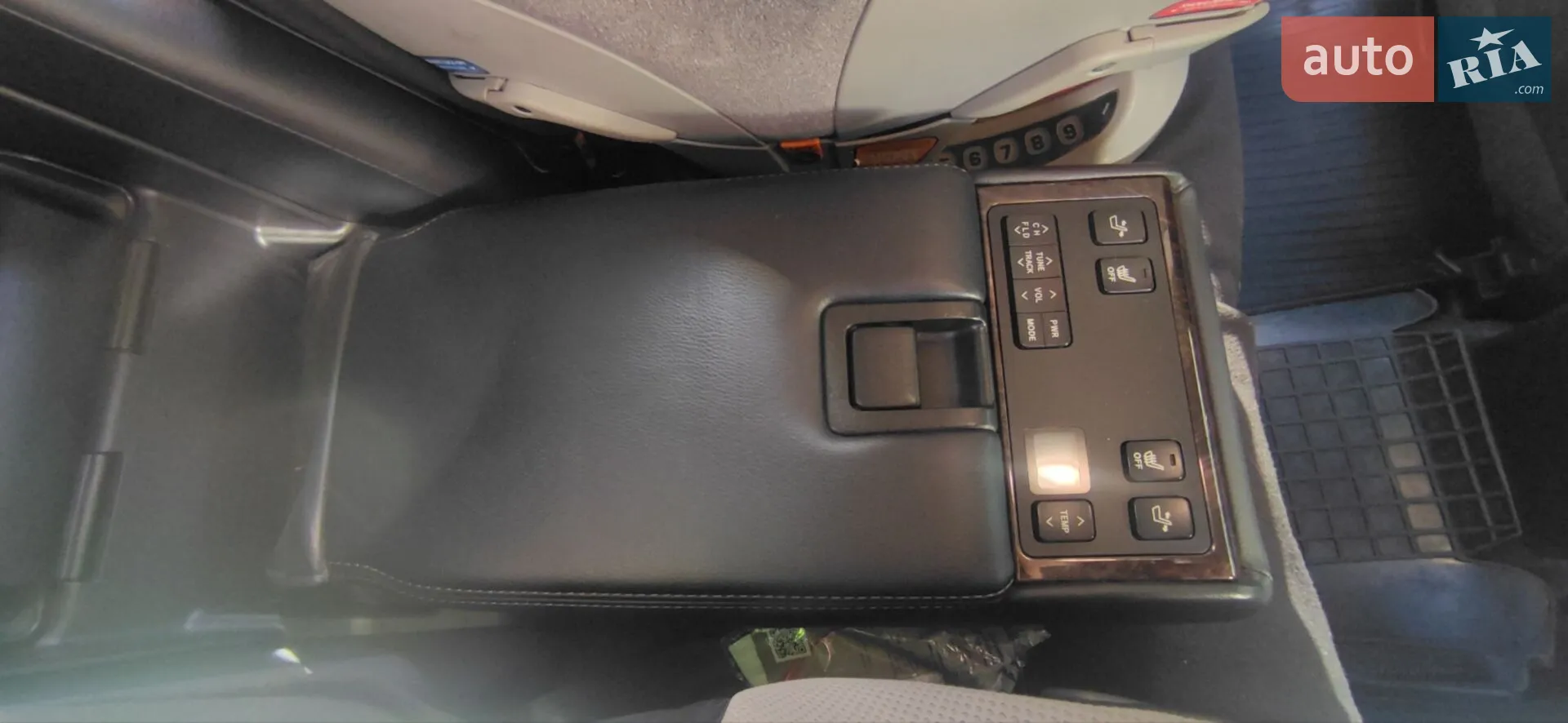 2017 Toyota Camry - мініатюра 26