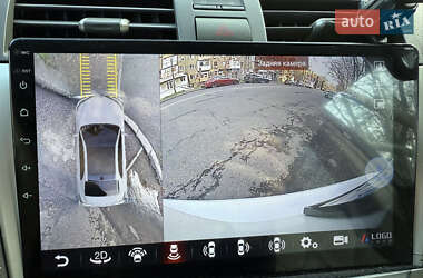 Седан Toyota Camry 2010 в 