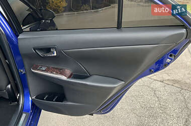 Седан Toyota Camry 2015 в 