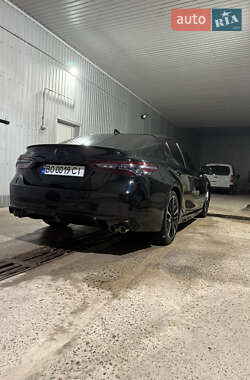 Седан Toyota Camry 2020 в 