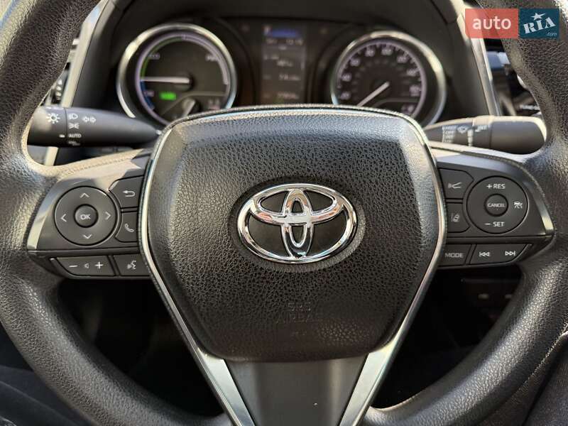 Седан Toyota Camry 2020 в Кропивницком