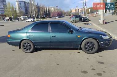 Седан Toyota Camry 1997 в 