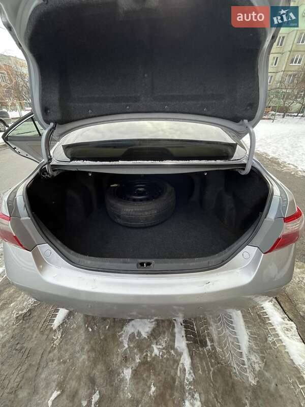 Седан Toyota Camry 2008 в Полтаве