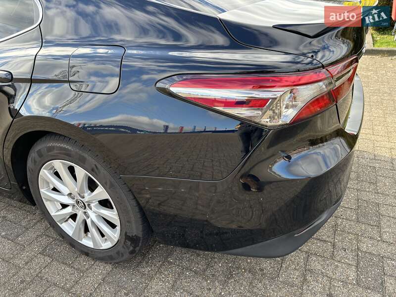 Седан Toyota Camry 2017 в Києві