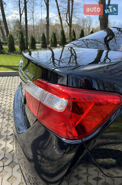 Седан Toyota Camry 2012 в 