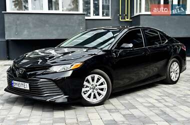 Седан Toyota Camry 2018 в 
