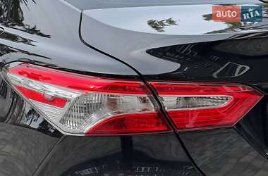Седан Toyota Camry 2018 в 
