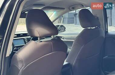Седан Toyota Camry 2018 в 