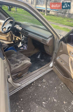 Седан Toyota Camry 1990 в 