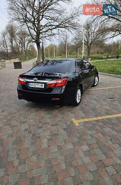 Седан Toyota Camry 2012 в 