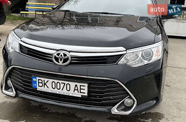 Седан Toyota Camry 2016 в 