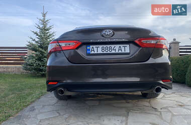 Седан Toyota Camry 2017 в 