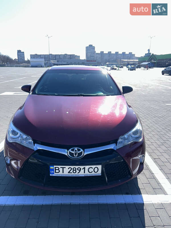 Седан Toyota Camry 2016 в 