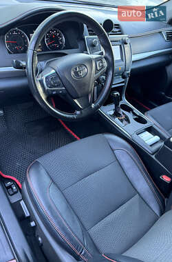Седан Toyota Camry 2016 в 