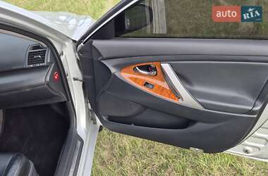 Седан Toyota Camry 2009 в 