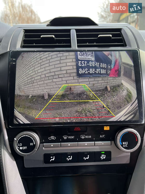 Седан Toyota Camry 2013 в Києві