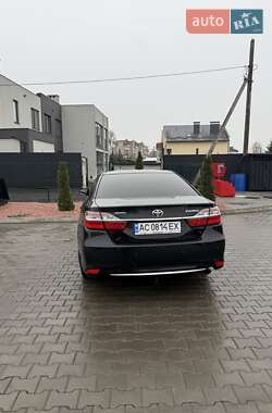 Седан Toyota Camry 2017 в 