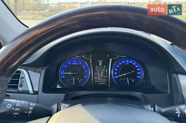 Седан Toyota Camry 2014 в 