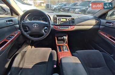Седан Toyota Camry 2003 в 