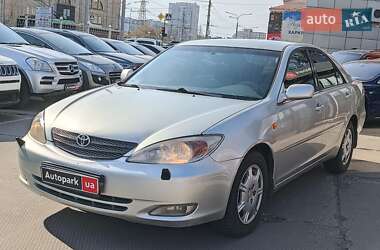 Седан Toyota Camry 2003 в 