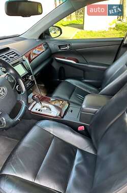 Седан Toyota Camry 2012 в 