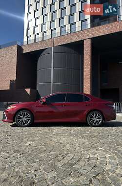 Седан Toyota Camry 2020 в 