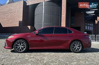 Седан Toyota Camry 2020 в 
